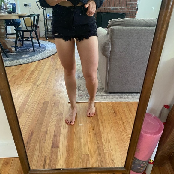 BDG black jean shorts size 26 - Picture 4 of 5